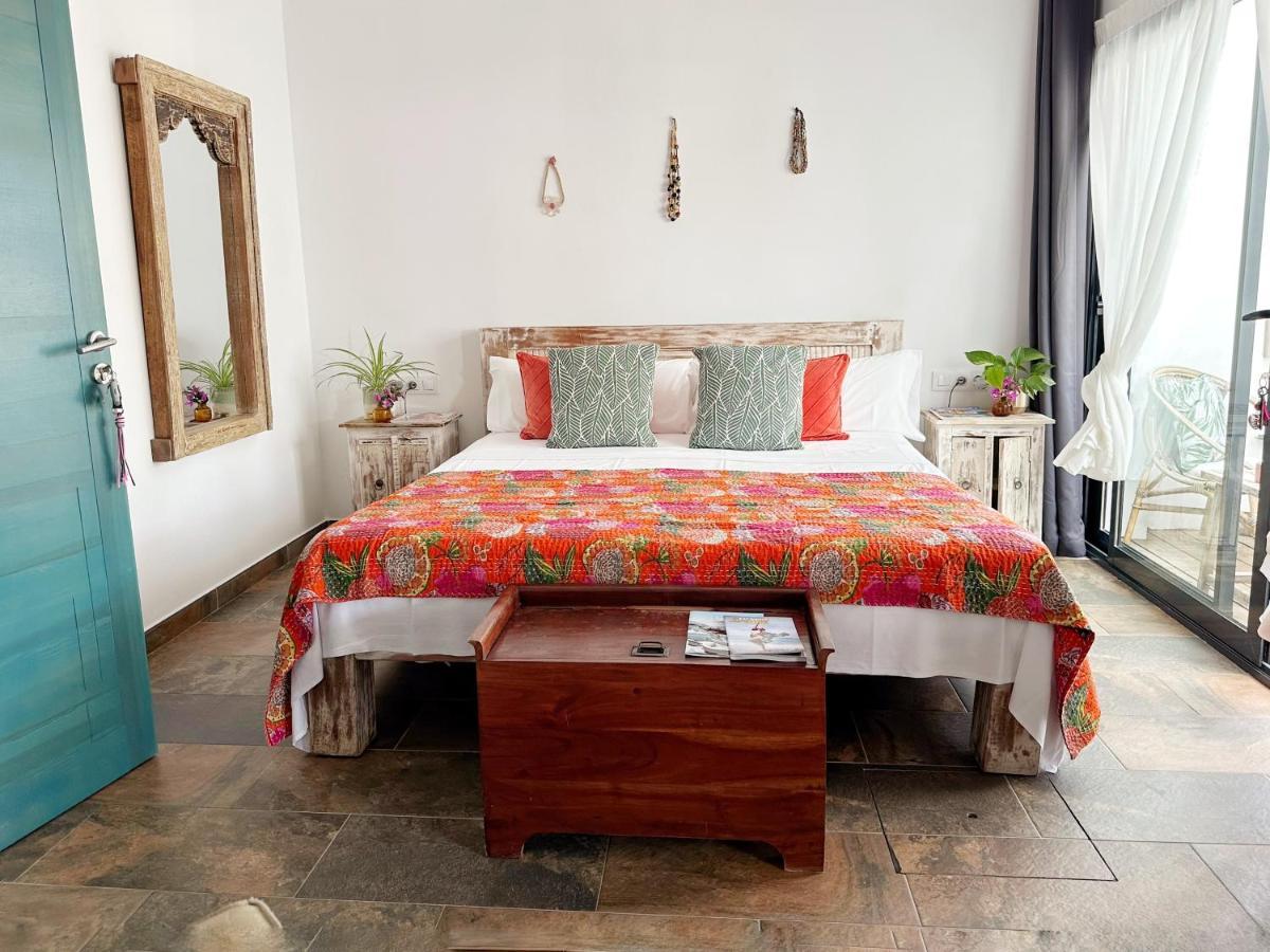 One Thousand Waves Bed and Breakfast Moraira Buitenkant foto